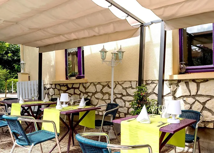 Hotel Restaurant La Braisiere 2*